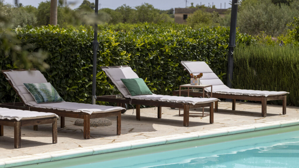 04_casa-dei-limoni-verde-con-piscina