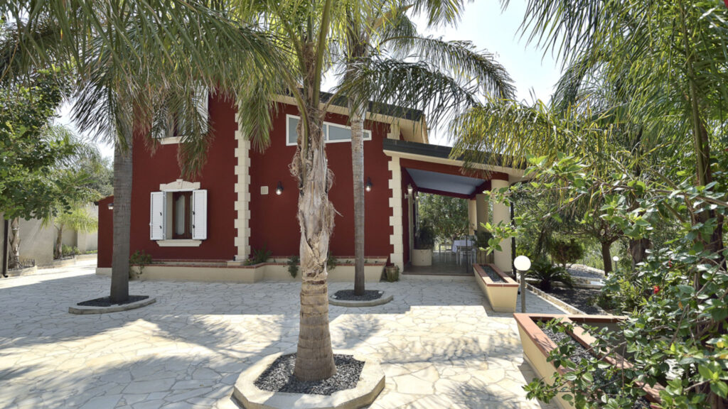 09_villa-del-colle-con-piscina-privata