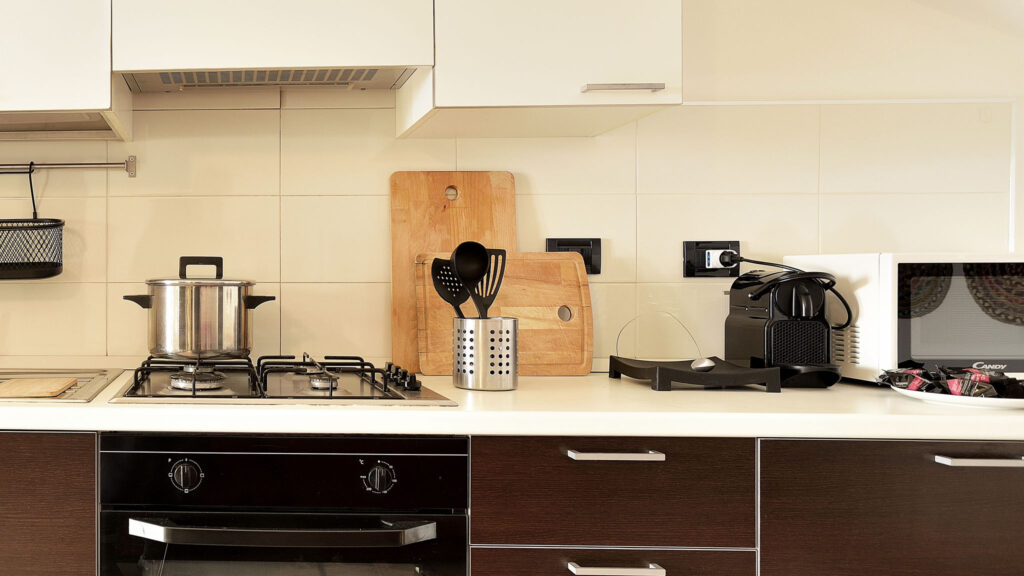 11_attico-vista-mare-e-piscina