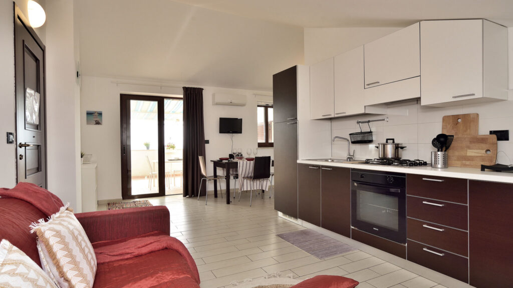 14_attico-vista-mare-e-piscina