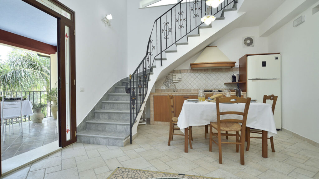 18_villa-del-colle-con-piscina-privata