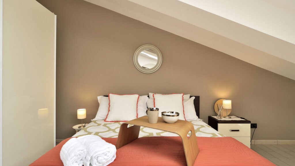 19_attico-vista-mare-e-piscina