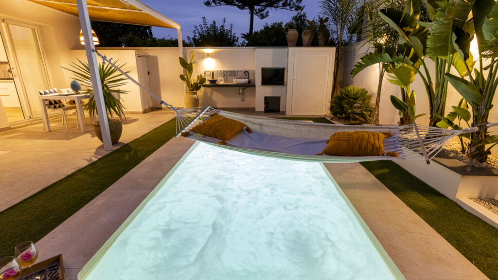 22_casa-un-tocco-di-blu-con-piscina-privata