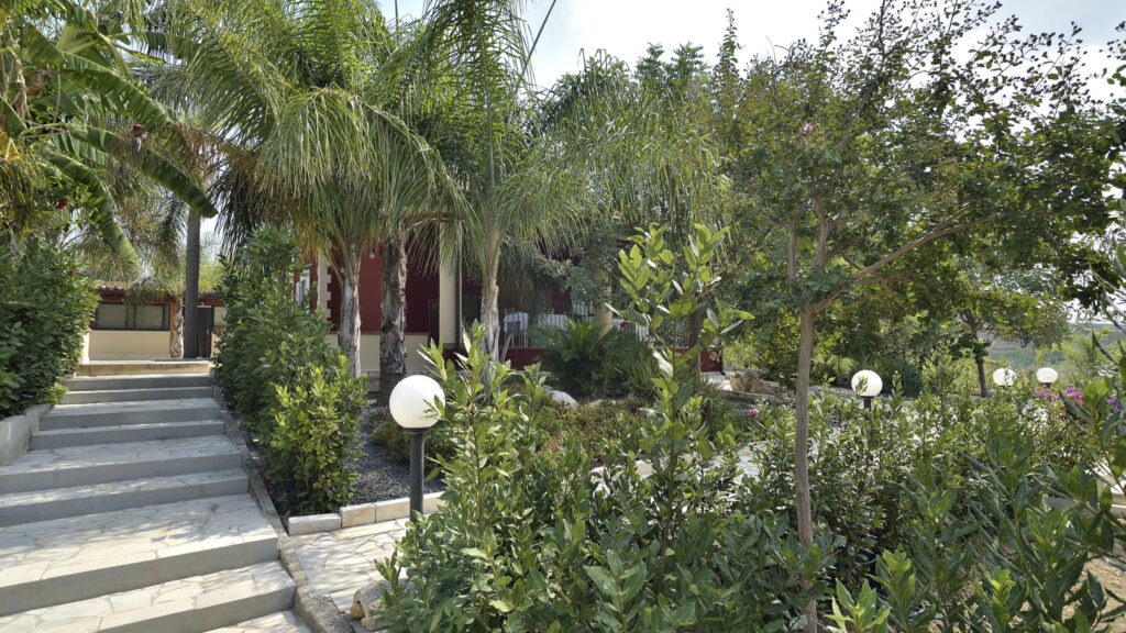 38_villa-del-colle-con-piscina-privata