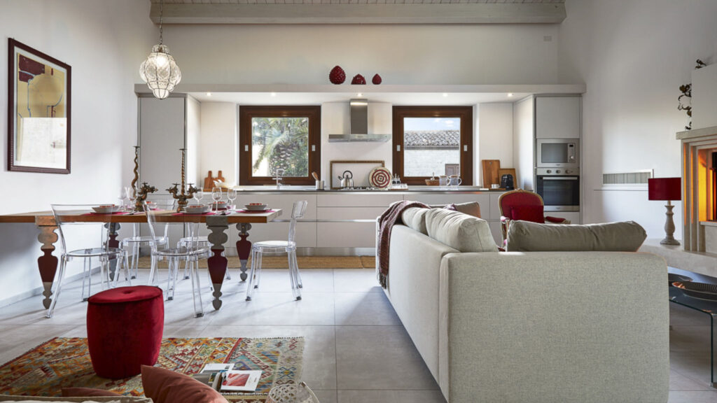 03_villa-scarlet-con-piscina-privata