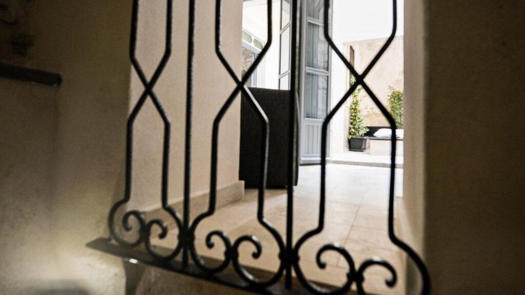 11_domus-sbirciò-modica