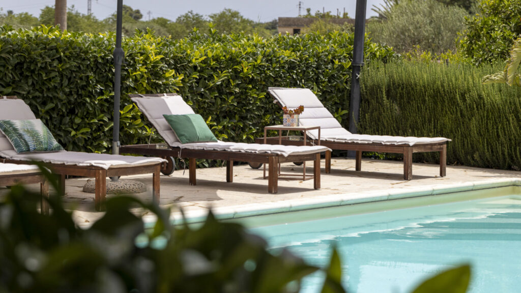 15_casa-dei-limoni-blu-con-piscina